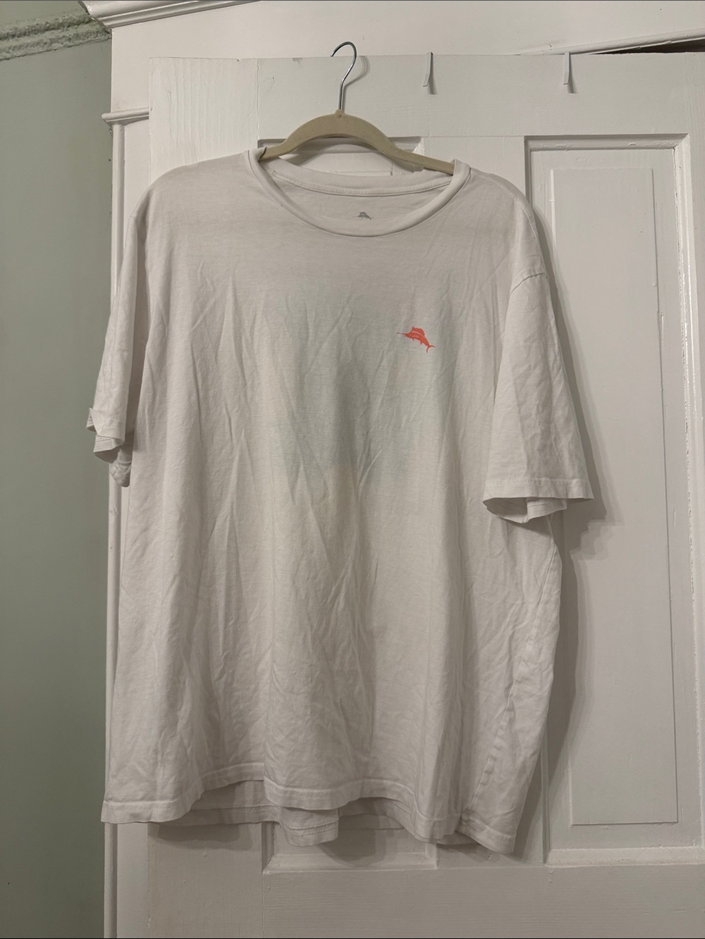 White Short-Sleeve Crewneck T-Shirt with Tequila Motif